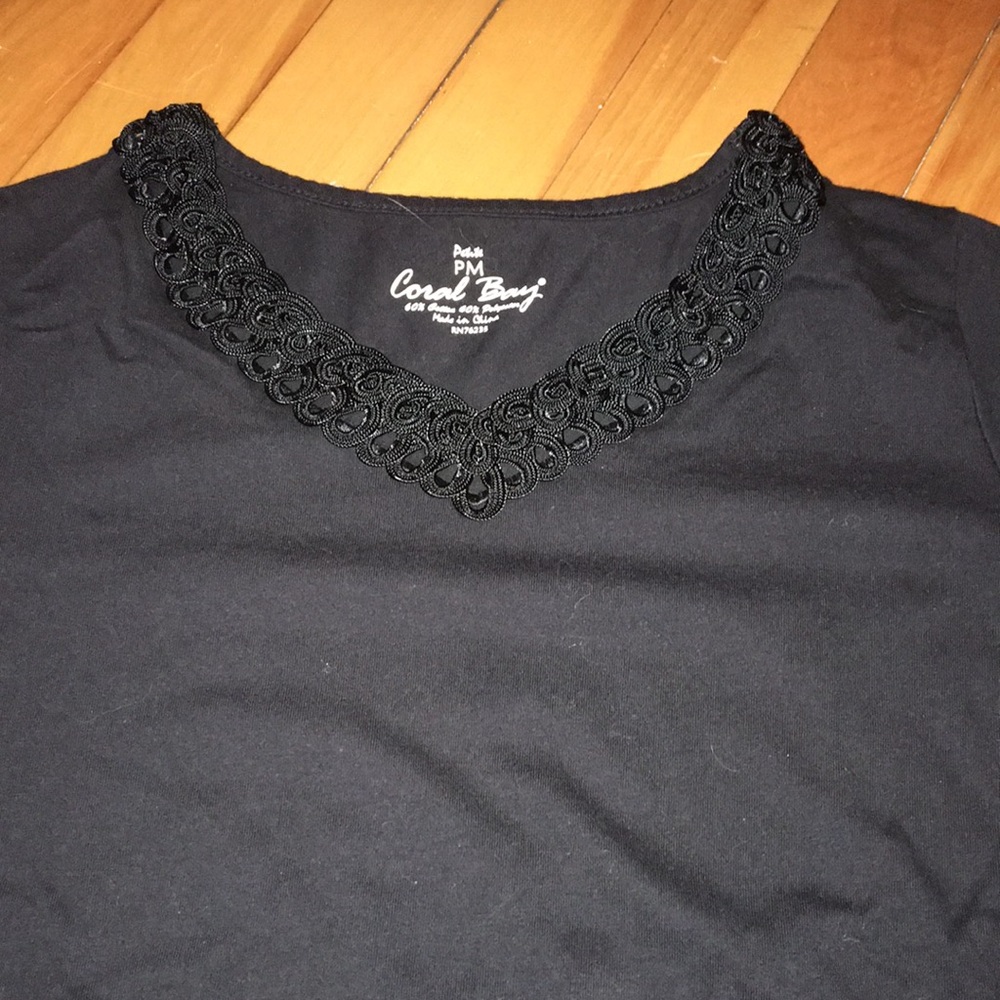 🚨LAST CHANCE Coral Bay Black Top Sz Petite M🚧